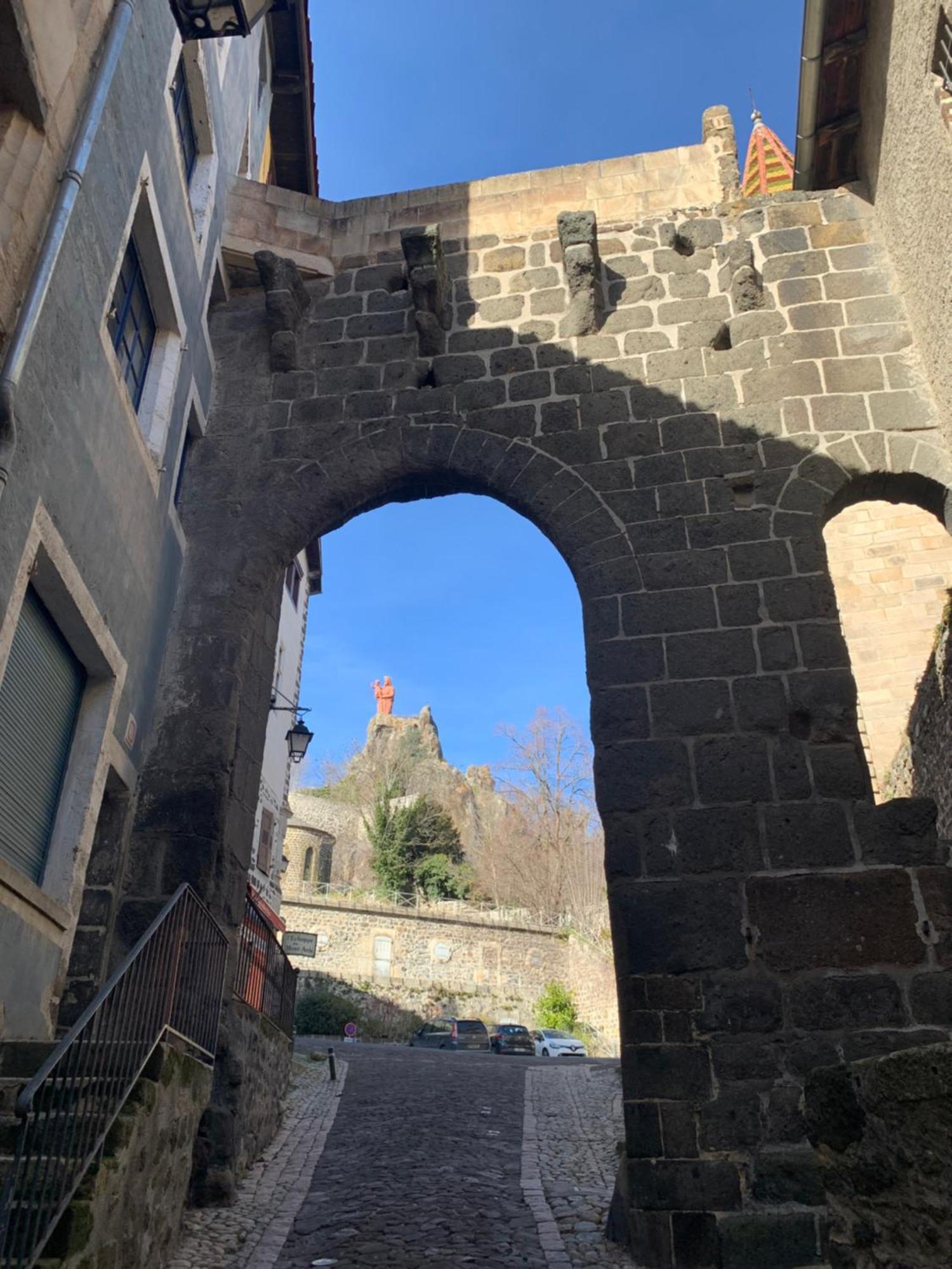 Aux Portes Du Mont Anis Le Puy-en-Velay Εξωτερικό φωτογραφία