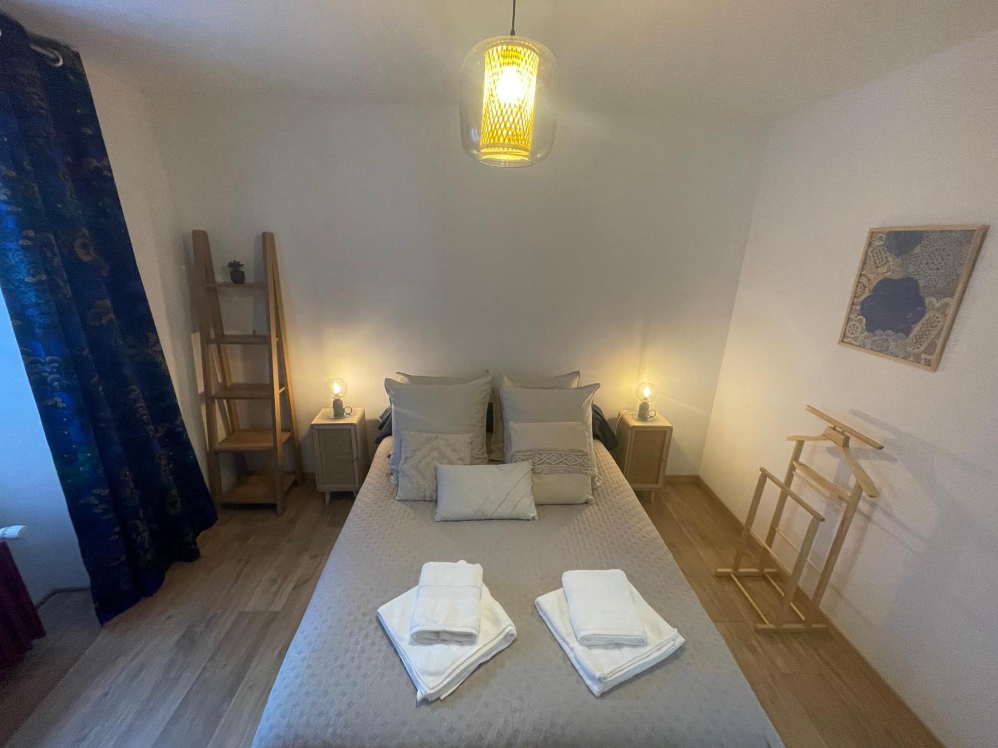 Aux Portes Du Mont Anis Le Puy-en-Velay Δωμάτιο φωτογραφία